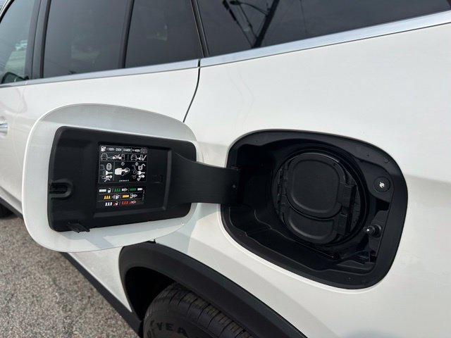Certified 2025 Mercedes-Benz GLC 350e 4MATIC image 37