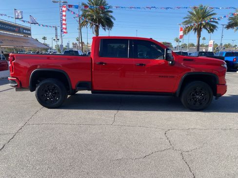 Used 2024 Chevrolet Silverado 3500 LTZ w/ LTZ Plus Package image 4