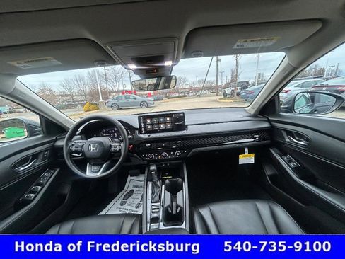 Used 2025 Honda Accord Touring image 32