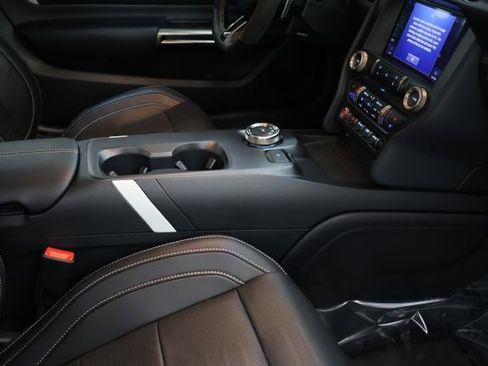 Used 2022 Ford Mustang Shelby GT500 w/ Technology Package image 79