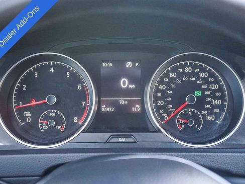 Used 2019 Volkswagen Golf S image 25