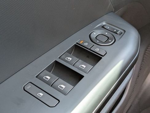 New 2026 Kia K4 FWD image 21