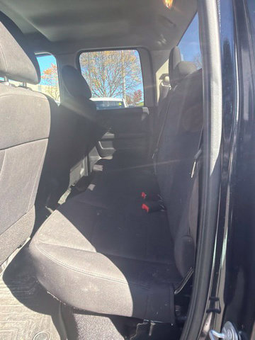 Used 2019 RAM 1500 Express w/ Express Value Package AWD/4WD image 9