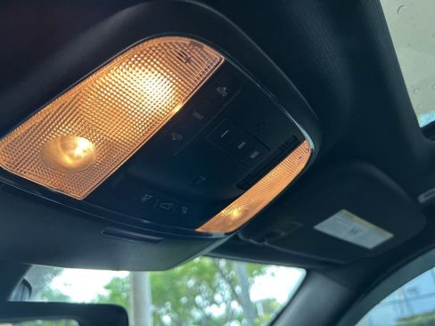 Used 2019 Jeep Grand Cherokee Altitude image 49