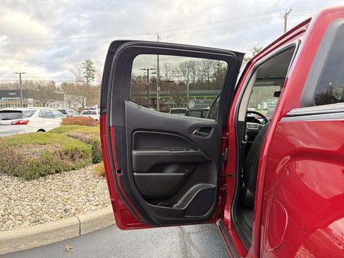 Used 2021 GMC Canyon AT4 w/ Trailering Package image 28