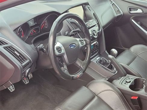 Used 2014 Ford Focus ST w/ Equipment Group 202A image 8