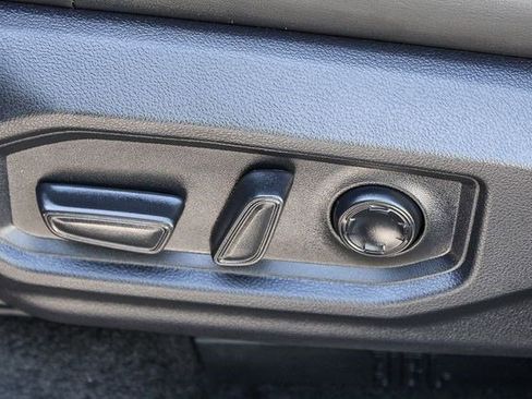 Used 2025 Toyota Tundra Platinum image 22