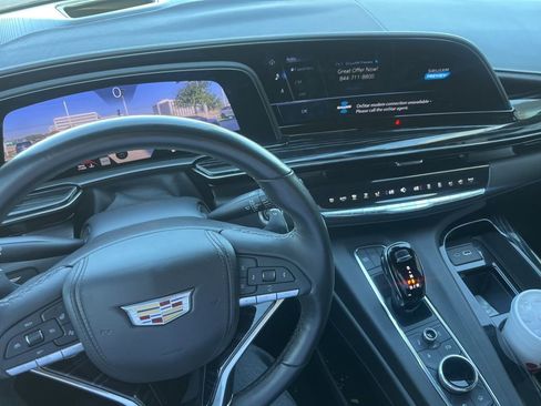 Used 2023 Cadillac Escalade V image 2