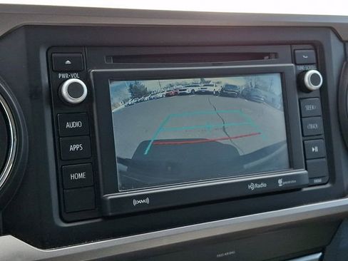 Used 2019 Toyota Tacoma SR5 image 18