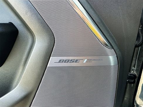 Used 2024 GMC Yukon Denali Ultimate image 10