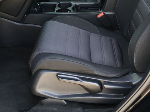 Used 2021 Honda CR-V Special Edition image 14