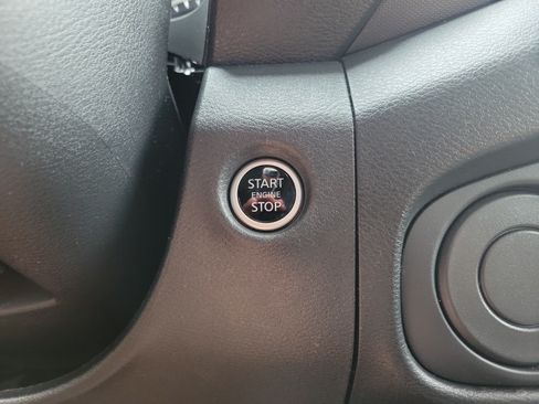 Certified 2024 Nissan Frontier SV RWD image 26