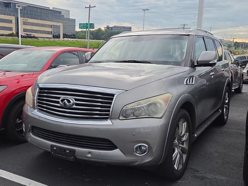Used 2012 INFINITI QX56 4WD w/ Theater Pkg image 4
