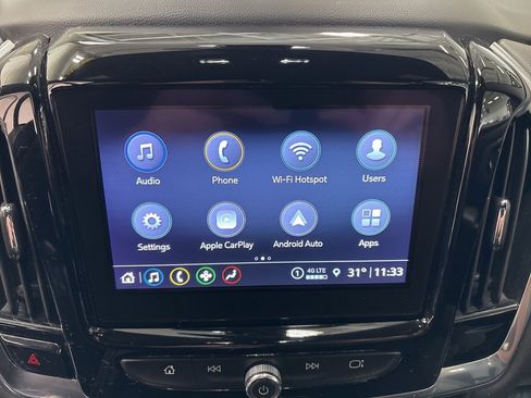 Used 2023 Chevrolet Traverse LT w/ Midnight/Sport Edition image 17