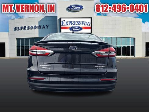 Used 2020 Ford Fusion Titanium FWD image 5