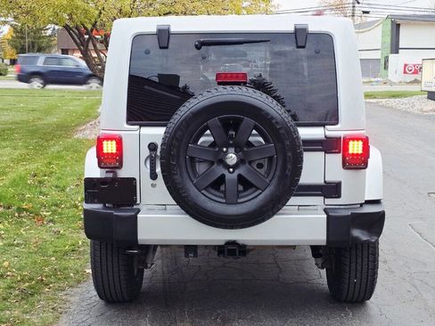 Used 2011 Jeep Wrangler Unlimited 70th Anniversary w/ Connectivity Group image 5