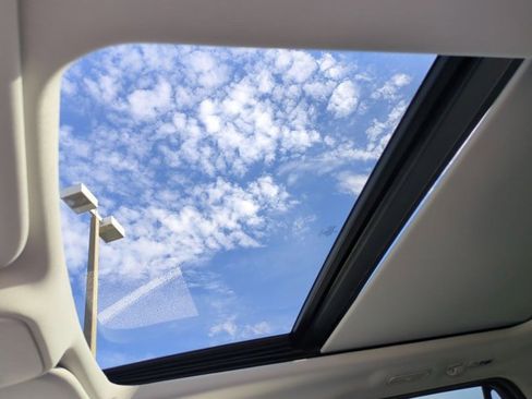 New 2026 Ford Expedition Active image 20