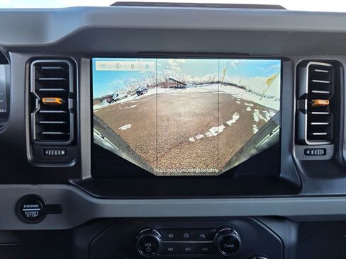 Used 2023 Ford Bronco Badlands w/ Sasquatch Package AWD/4WD image 48