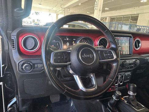 Used 2022 Jeep Wrangler Unlimited Rubicon image 33