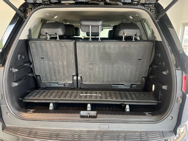 Used 2023 Toyota Sequoia Limited w/ TRD Off-Road Package AWD/4WD image 31