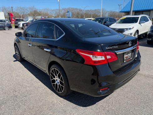 Used 2018 Nissan Sentra S FWD image 8