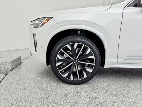 New 2026 Volvo XC90 B6 Ultra image 13