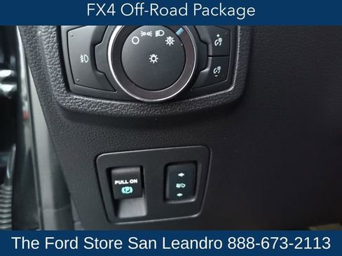 Used 2018 Ford Expedition Max XLT image 19