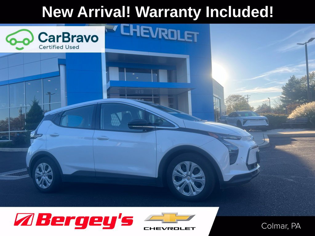 Used 2023 Chevrolet Bolt LT w/ Driver Confidence Package FWD image 1