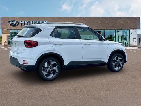 New 2025 Hyundai Venue SEL image 8