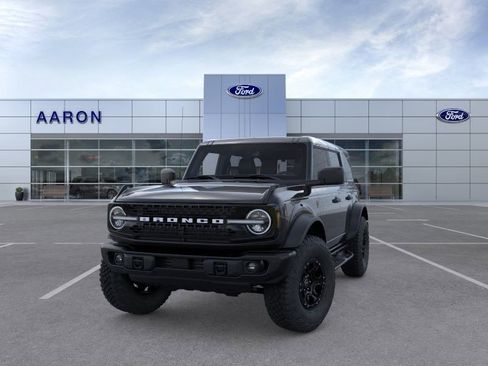 New 2026 Ford Bronco Badlands image 3