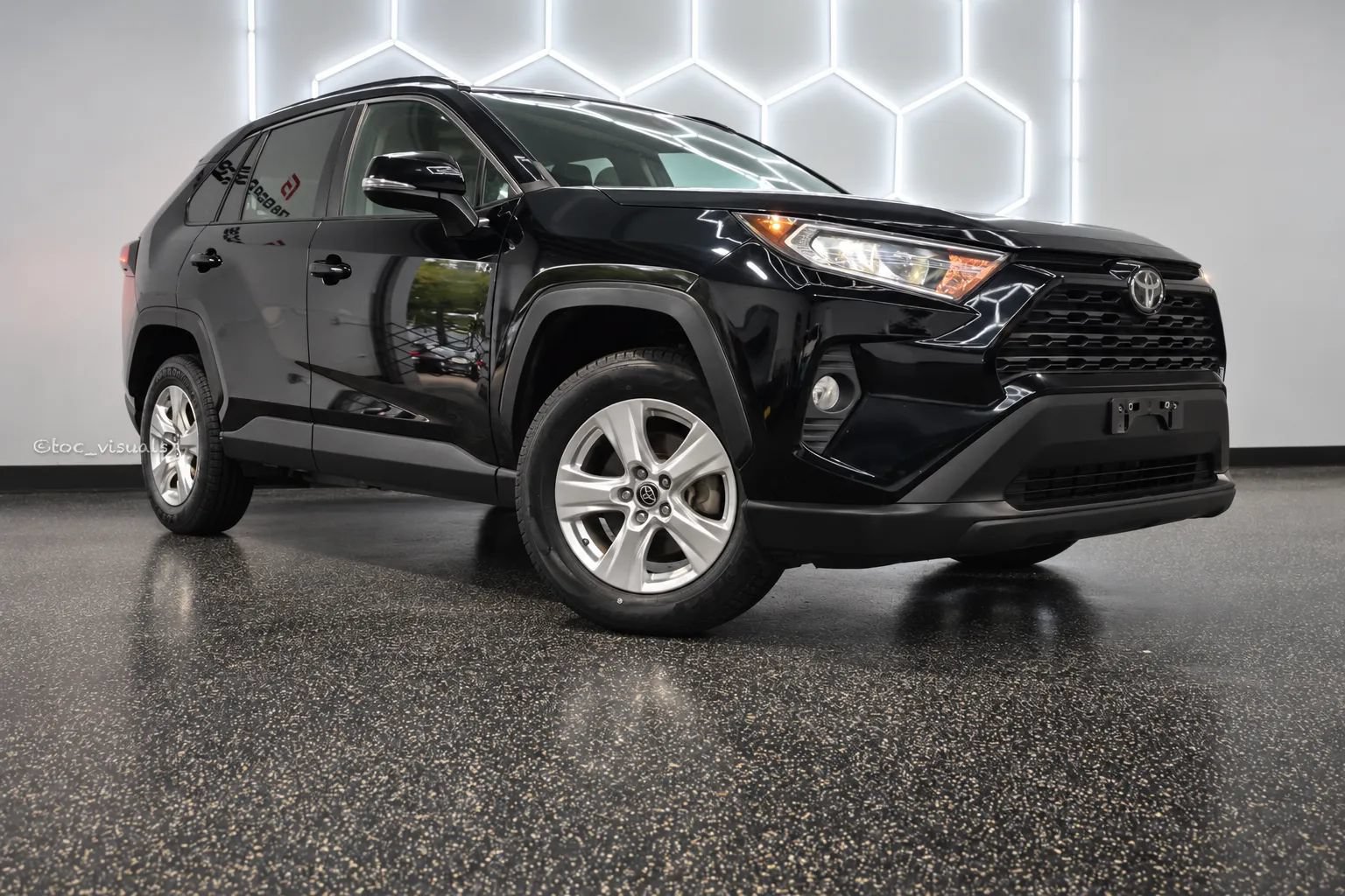 Used 2021 Toyota RAV4 XLE AWD/4WD image 10