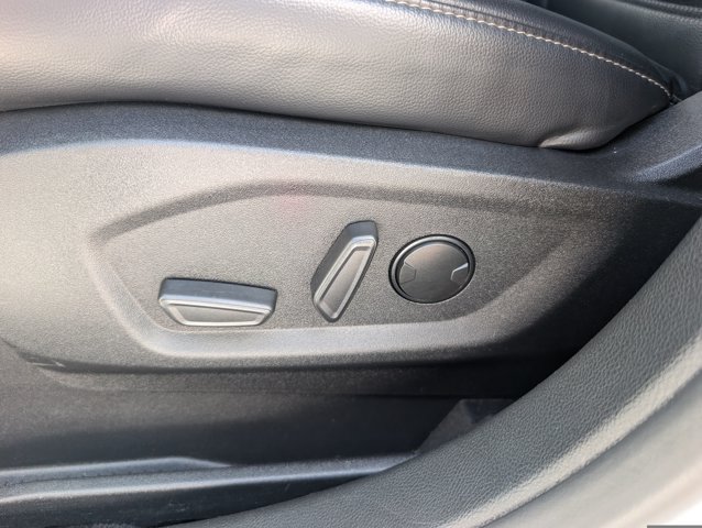 Used 2024 Ford Edge SEL AWD/4WD image 16