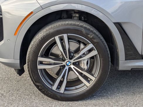 Used 2023 BMW X7 xDrive40i w/ Executive Package image 12