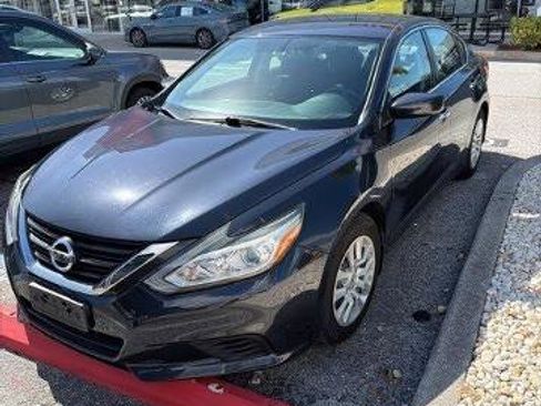 Certified 2018 Nissan Altima 2.5 S w/ S Convenience Package image 1