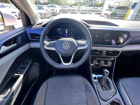Certified 2023 Volkswagen Taos SE image 19