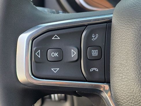 New 2026 RAM 3500 Laramie AWD/4WD image 18