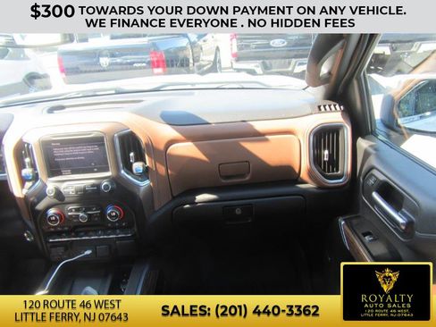 Used 2019 Chevrolet Silverado 1500 High Country w/ Z71 Off-Road Package image 17