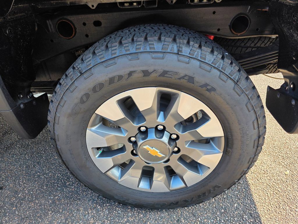 New 2025 Chevrolet Silverado 2500 Custom w/ Custom Value Package AWD/4WD image 19