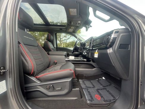 New 2026 Ford F250 Lariat w/ Black Appearance Package image 26