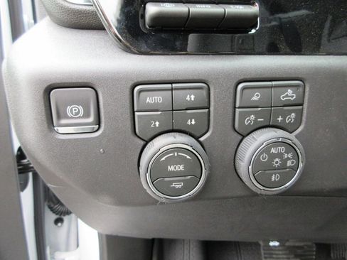 New 2026 Chevrolet Silverado 1500 ZR2 AWD/4WD image 28