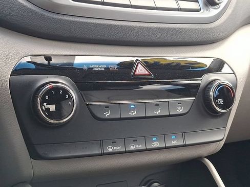 Used 2018 Hyundai Tucson SE AWD/4WD image 15