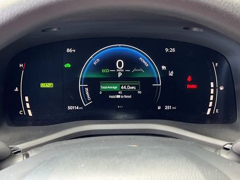 Used 2025 Toyota Camry LE FWD image 32