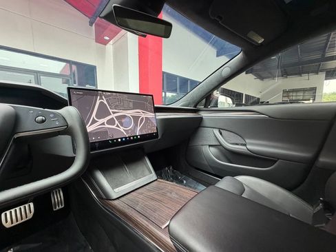 Used 2023 Tesla Model S Standard Range AWD/4WD image 23