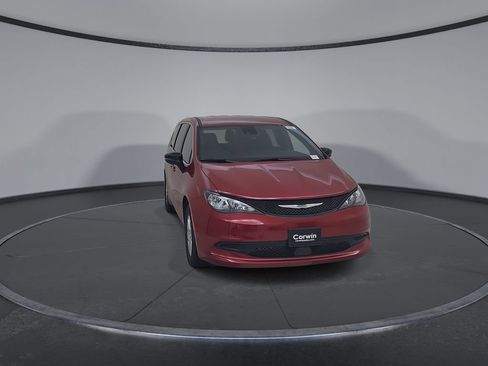 New 2027 Chrysler Pacifica LX FWD image 4