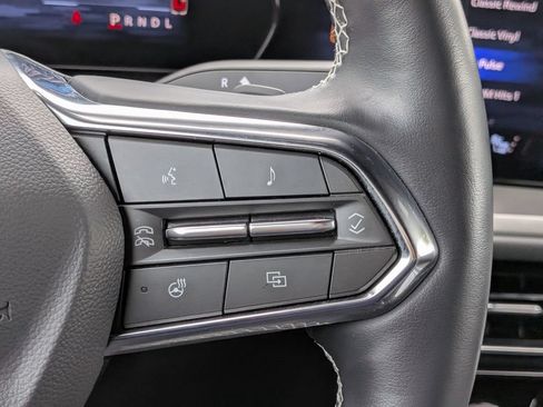 Certified 2024 Chevrolet Traverse LT FWD image 24