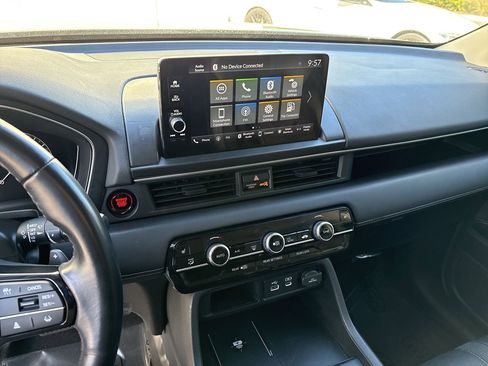 Used 2024 Honda Pilot EX-L image 13