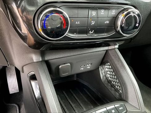 Used 2025 Chevrolet TrailBlazer LT AWD/4WD image 15