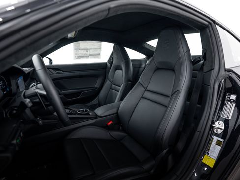 New 2026 Porsche 911 Carrera GTS image 5