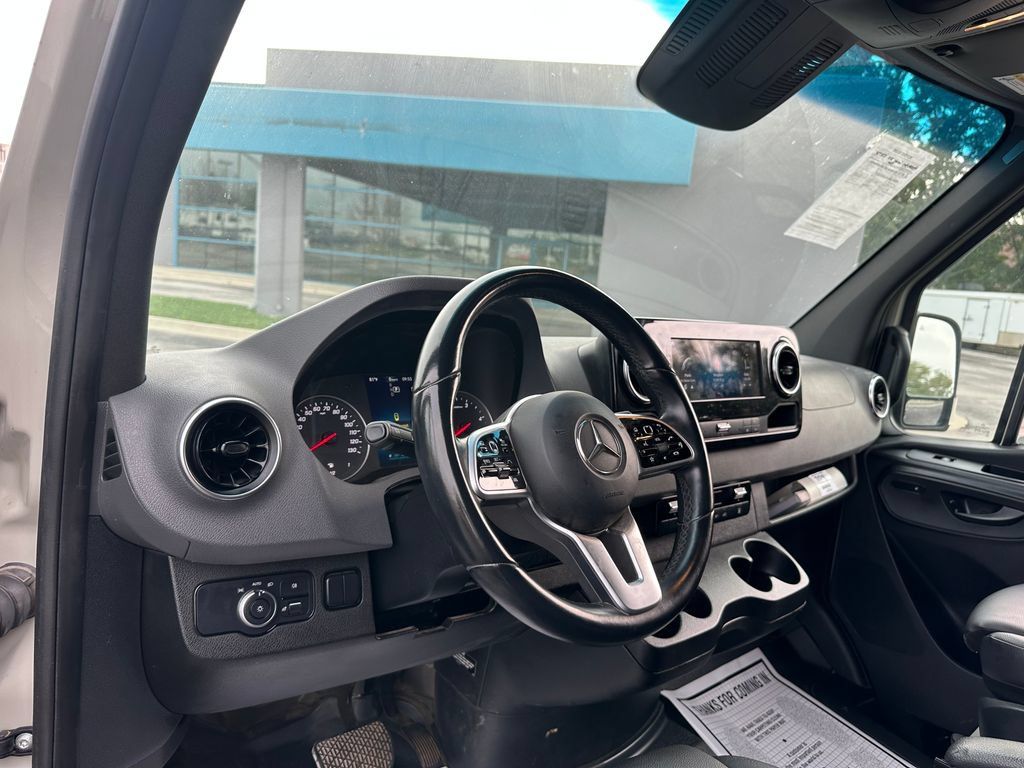 Used 2020 Mercedes-Benz Sprinter 2500 w/ Premium Plus Package image 22