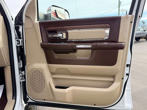 Used 2018 RAM 2500 Laramie w/ Convenience Group image 40